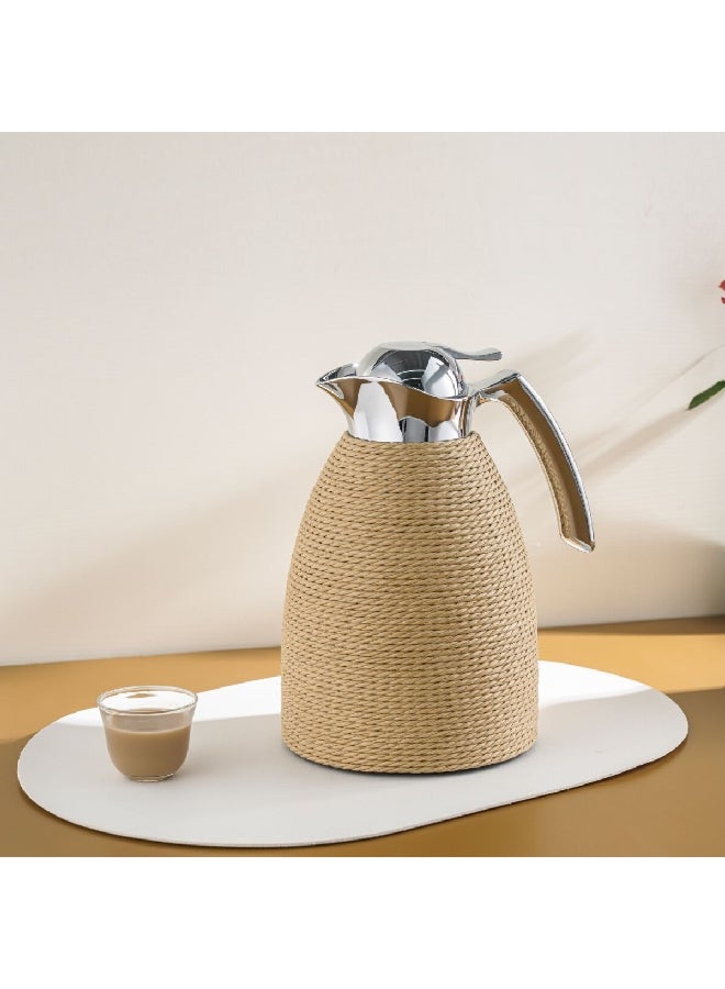 بين سيرفي قارورة معدنية بحبل باللونين البيج والفضي سعة 1 لتر - Image 2